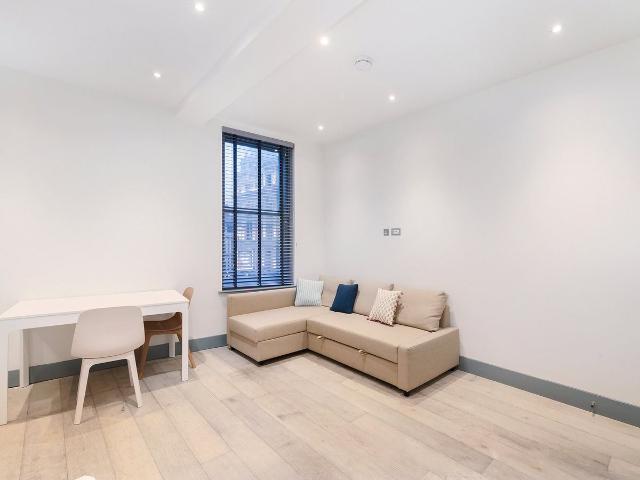 Studio for rent in East Marylebone, Greater London