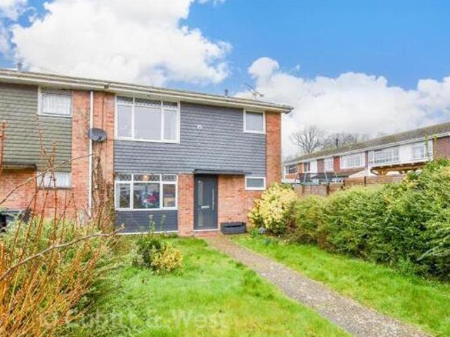 House for sale in Spring Vale, Hampshire