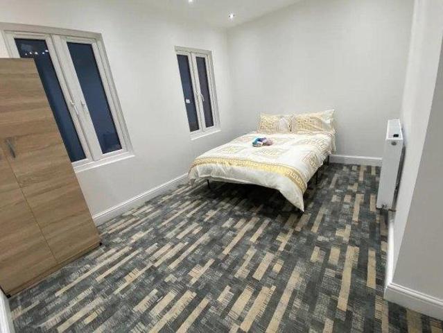 House for rent in Plashet, Greater London