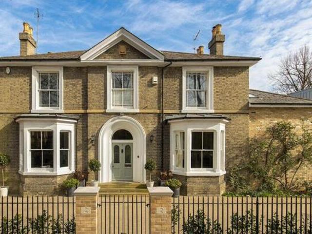 House for sale in Petersfield, Cambridge