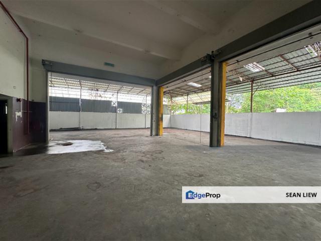 Warehouse for sale in Petaling, Alam Impian