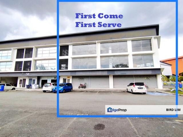Warehouse for rent in Petaling, Alam Impian