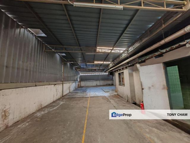 Warehouse for rent in Seksyen 24, Shah Alam