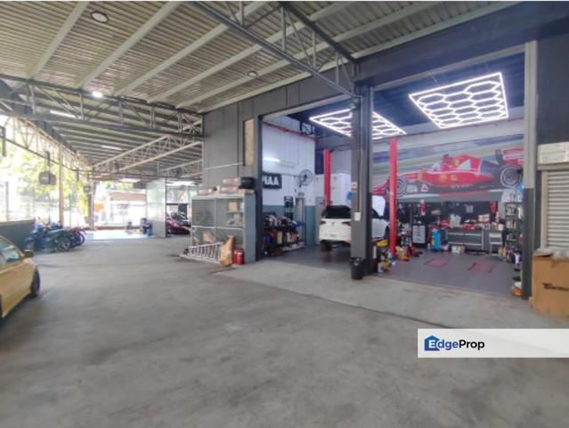 Warehouse for rent in Petaling, Alam Impian