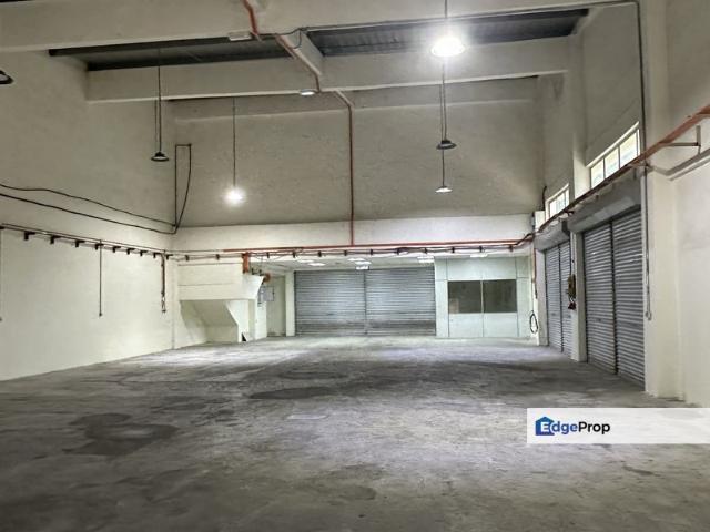 Warehouse for rent in Petaling, Alam Impian