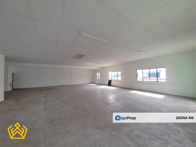 Warehouse for rent in Petaling, Alam Impian