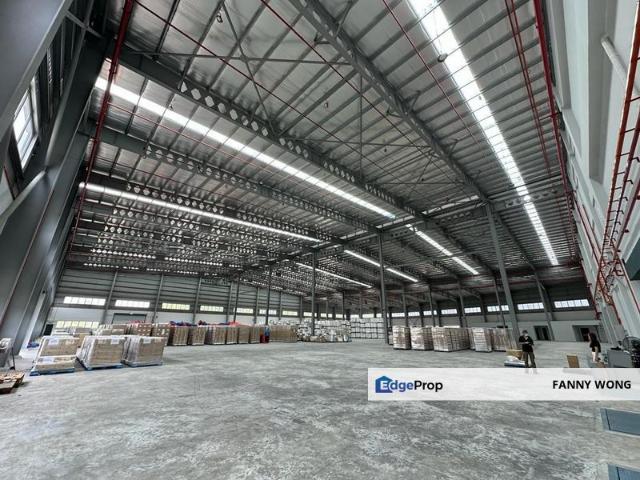 Warehouse for rent in Petaling, Alam Impian
