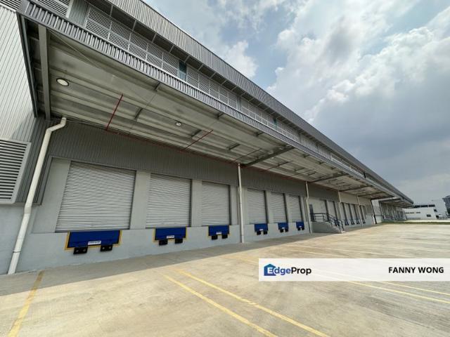 Warehouse for rent in Petaling, Alam Impian