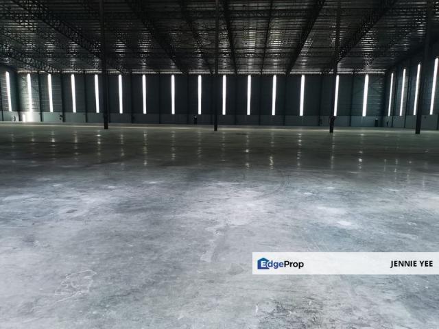 Warehouse for rent in Petaling, Alam Impian