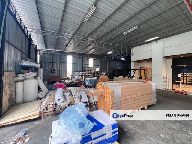 Warehouse for rent in Petaling, Alam Impian