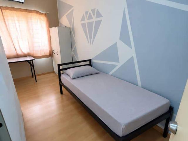Room for rent in Seksyen 32, Shah Alam