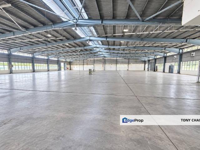 Warehouse for rent in Petaling, Alam Impian