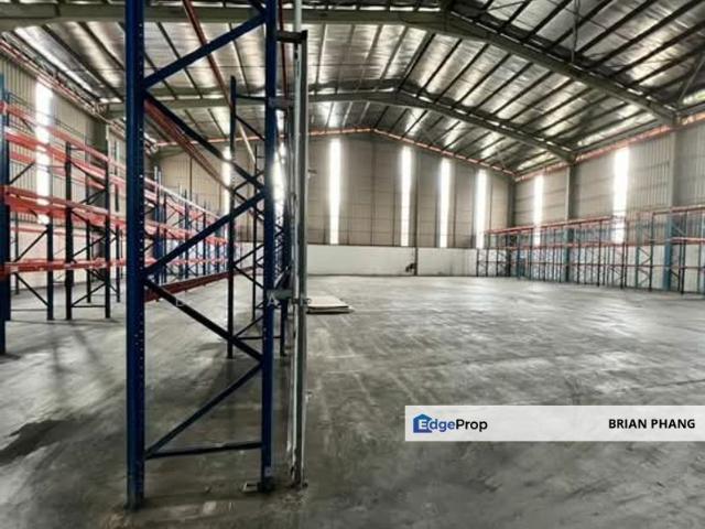 Warehouse for rent in Petaling, Alam Impian