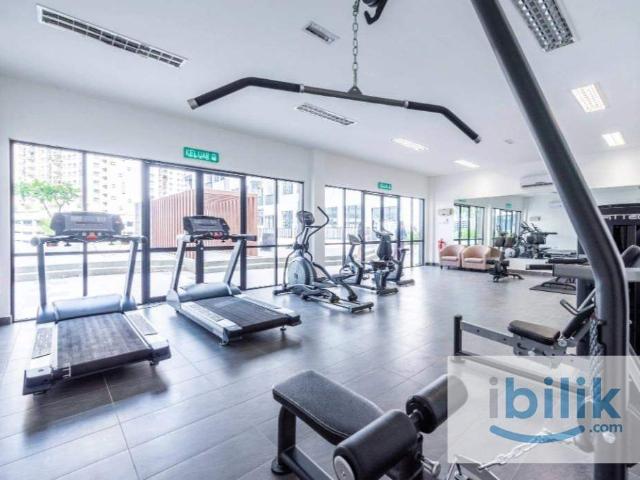 Room for rent in Petaling, Alam Impian