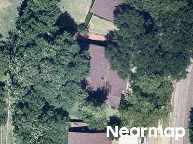 House for sale in Farmers Branch, Dallas County