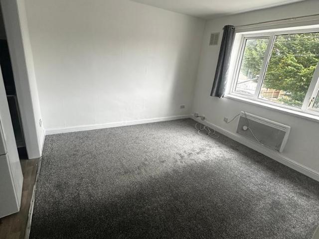 Apartment for rent in Yeading, Greater London