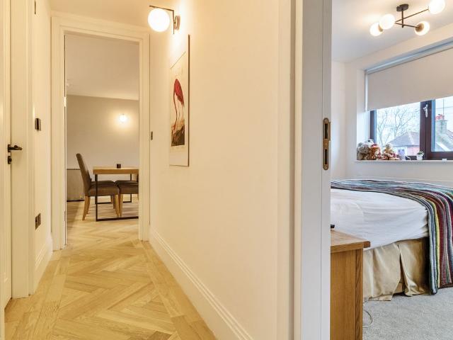 Apartment for rent in Mill Hill, Greater London