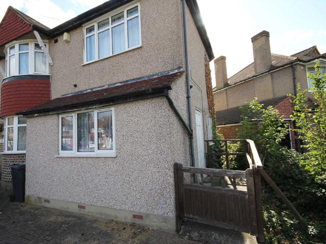 Studio for rent in London Borough of Merton, Greater London