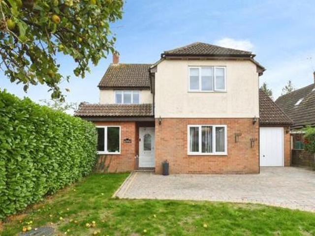 House for sale in Chipping Hill, Essex