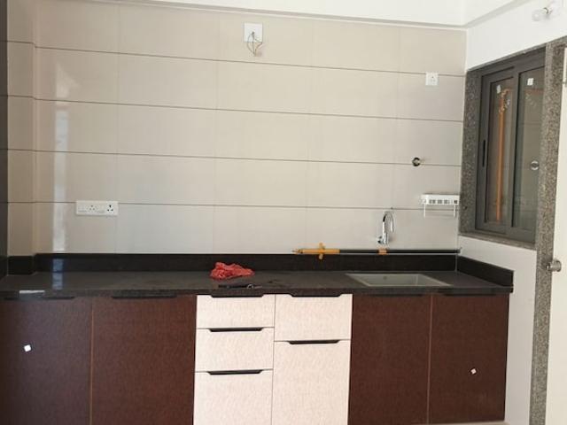 Flat for rent in Ahmadabad, Gujarat
