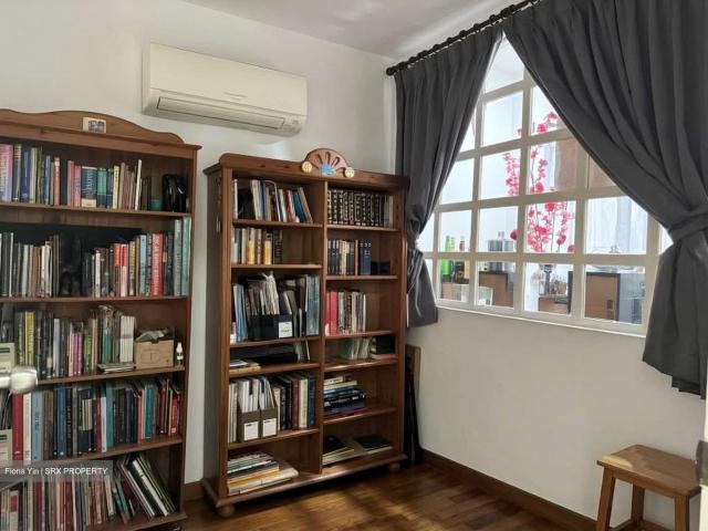Apartment for sale in Ulu Pandan