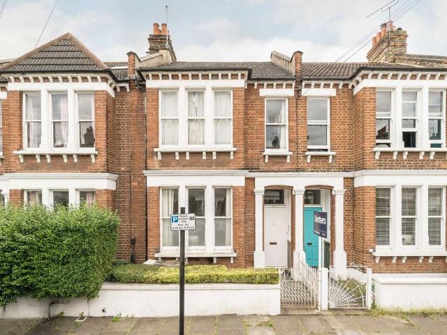 Apartment for rent in Clapham, Greater London