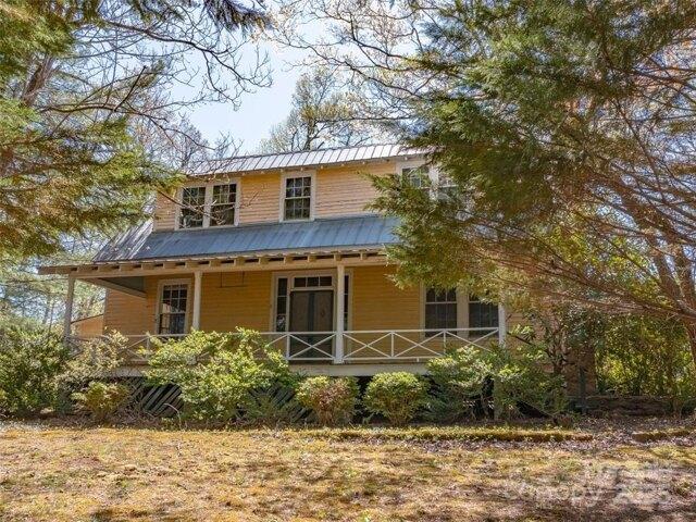 House for sale in Saluda
