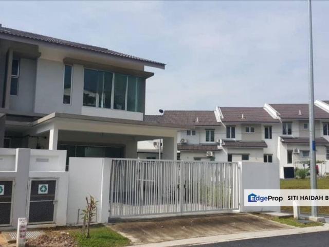 House for sale in Sendayan Village, Negeri Sembilan