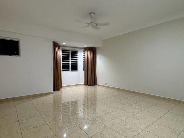 Condominium for sale in Petaling, Damansara Damai