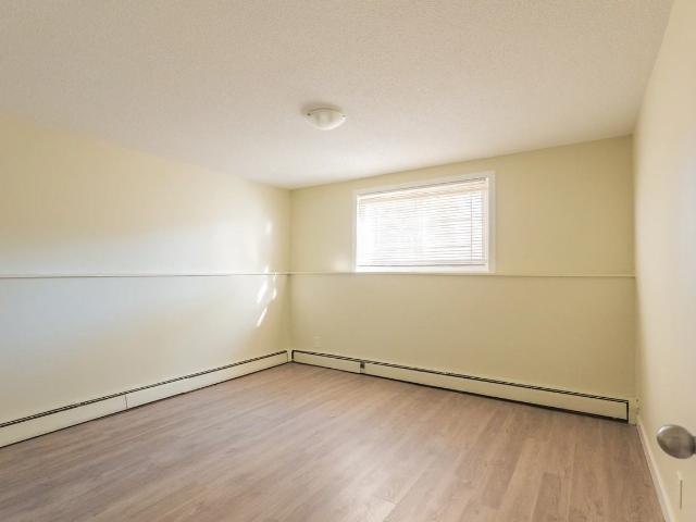 Apartment for rent in Wedgewood, Alberta
