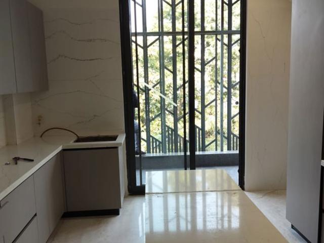Flat for rent in Deri
