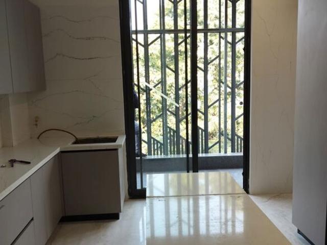 Property for rent in Deri