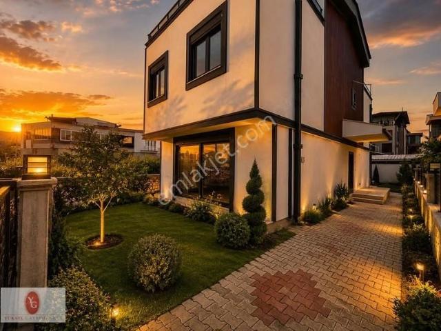Edremit, Balikesir içerisinde satılık Villa
