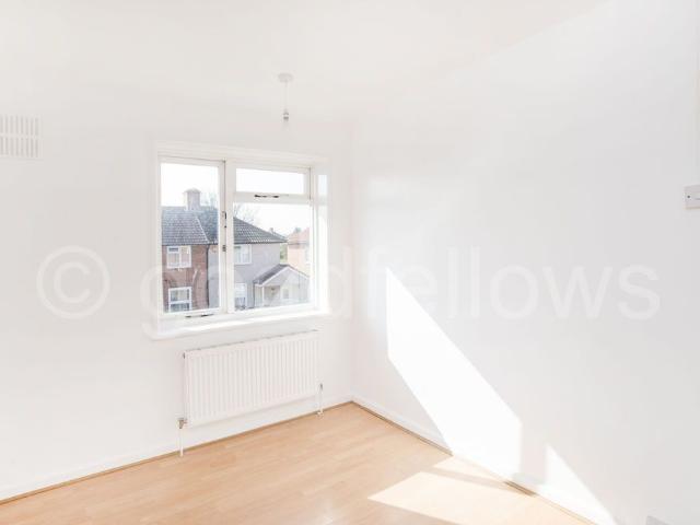 House for rent in Carshalton, Hackbridge
