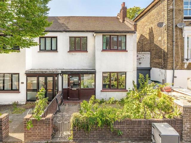 Apartment for rent in London Borough of Lewisham, New Cross