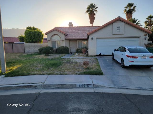 Room for rent in Cathedral City, California