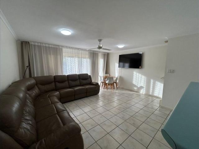 Townhouse for rent in Kings Creek, Queensland
