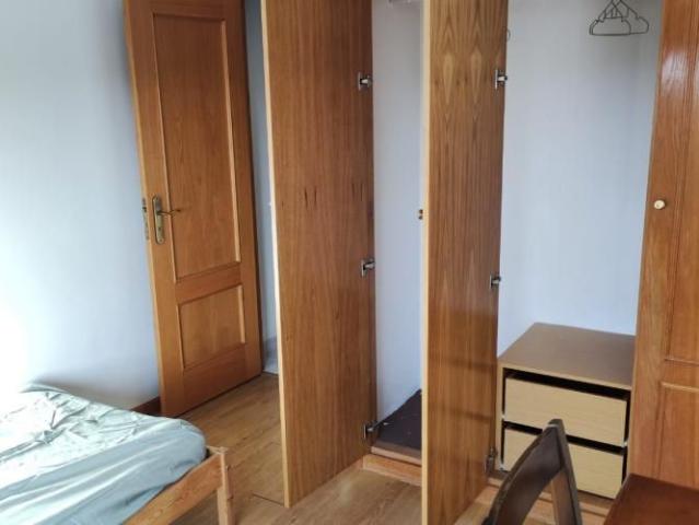 Quarto alugar em Serrado, Almada