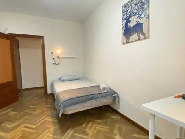 Habitación en alquiler en Puente de Vallecas, Madrid