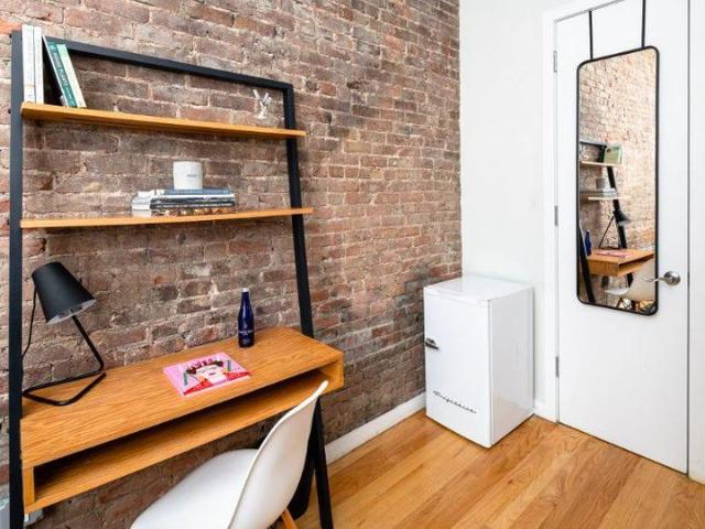 Room for rent in Arverne, New York