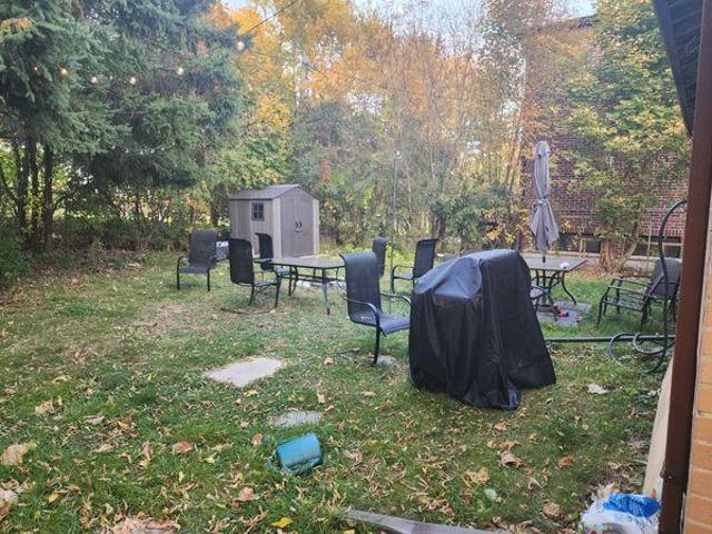 Room for rent in York, Ontario