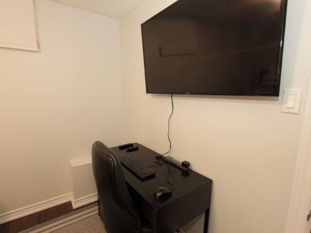 Room for rent in Brampton