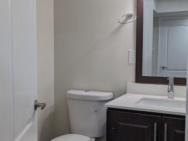 Room for rent in Georgina, Ontario