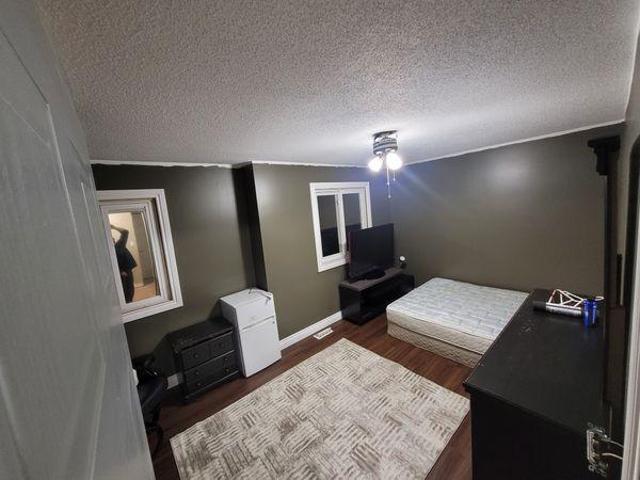 Room for rent in Brantford