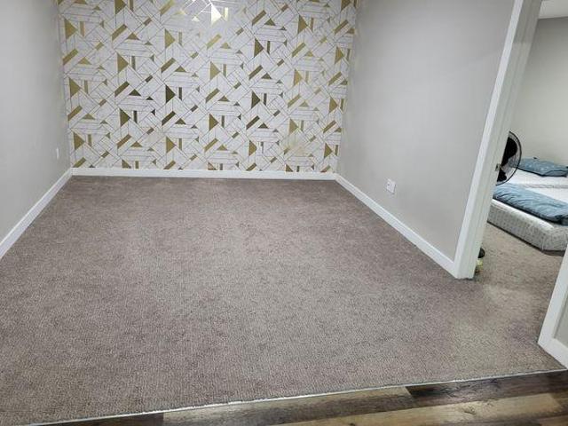 Room for rent in Northwest, Alberta
