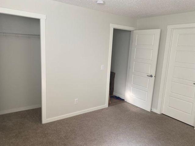 Room for rent in Northwest, Alberta