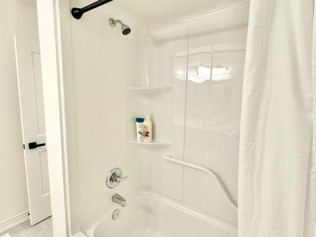 Room for rent in Collingwood, Ontario