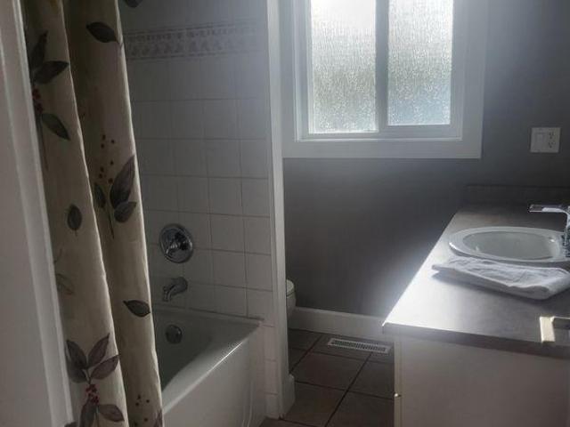 Room for rent in Coquitlam, British Columbia