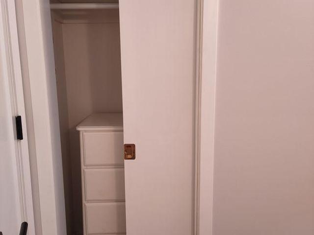 Room for rent in Wedgewood, Alberta