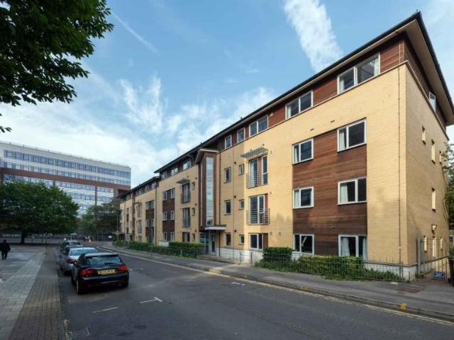 Room for rent in Kingsholm, Gloucester